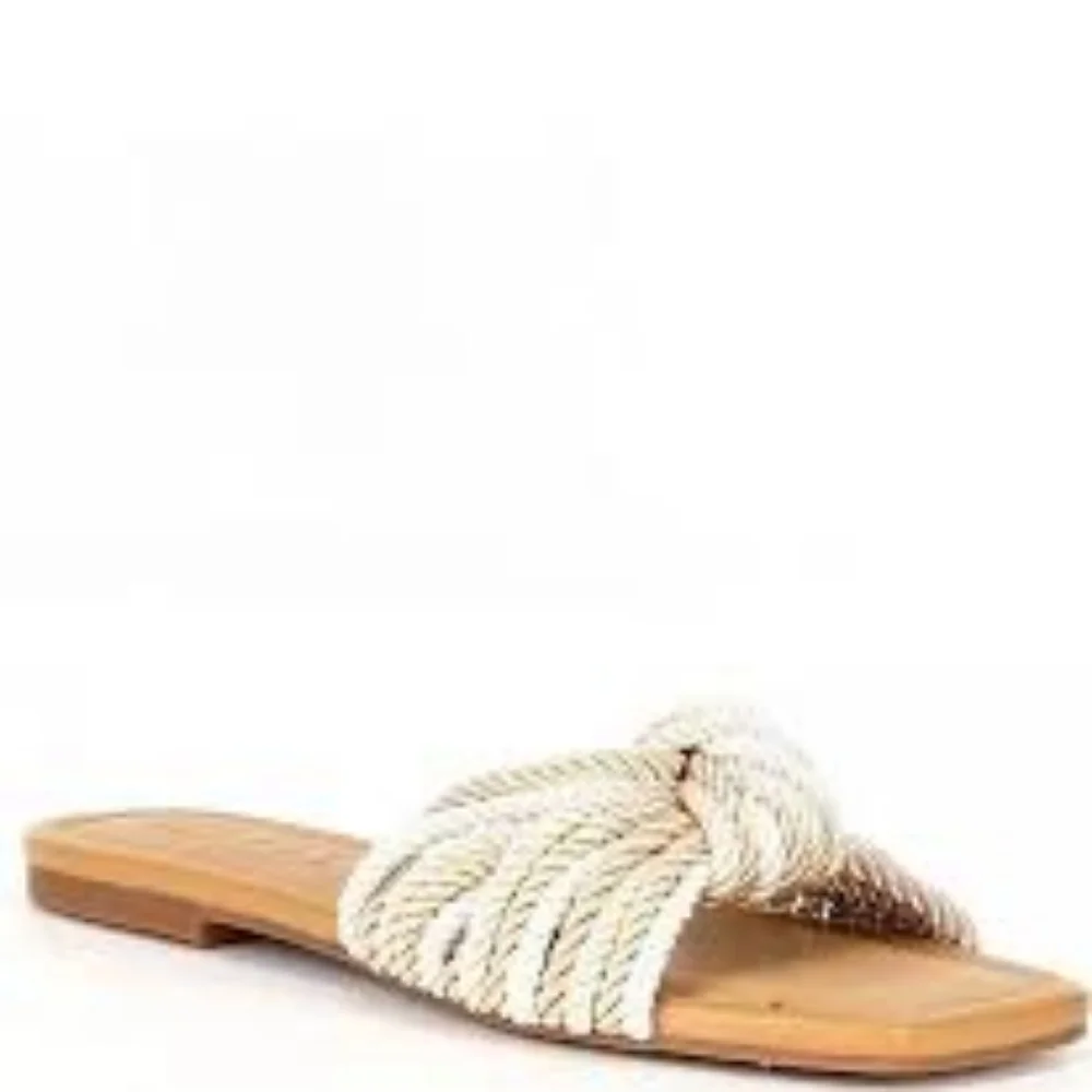 Gianni Bini Women's Penni Tan & White Corded Knot Flat Sandal Size 6.5